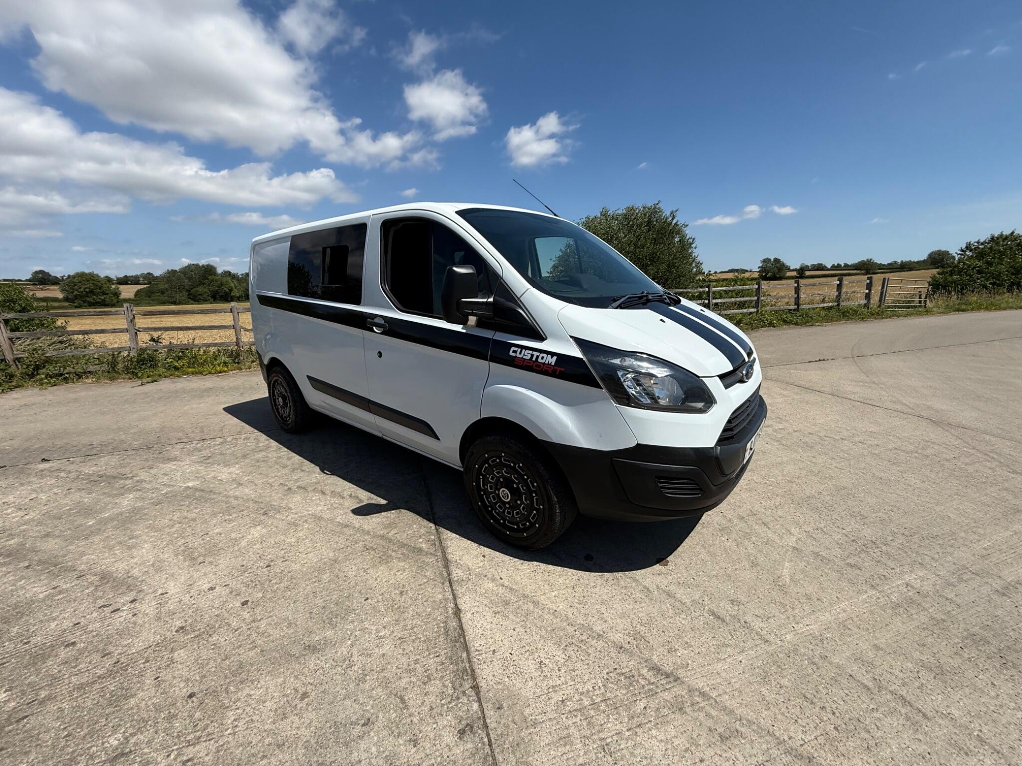 Ford Transit Custom 2.0 TDCi 290 L1 H1 5dr — photo 50 of 84